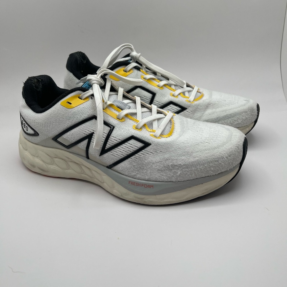 New Balance 680 White and Yellow Athletic Sneakers Sz 10w